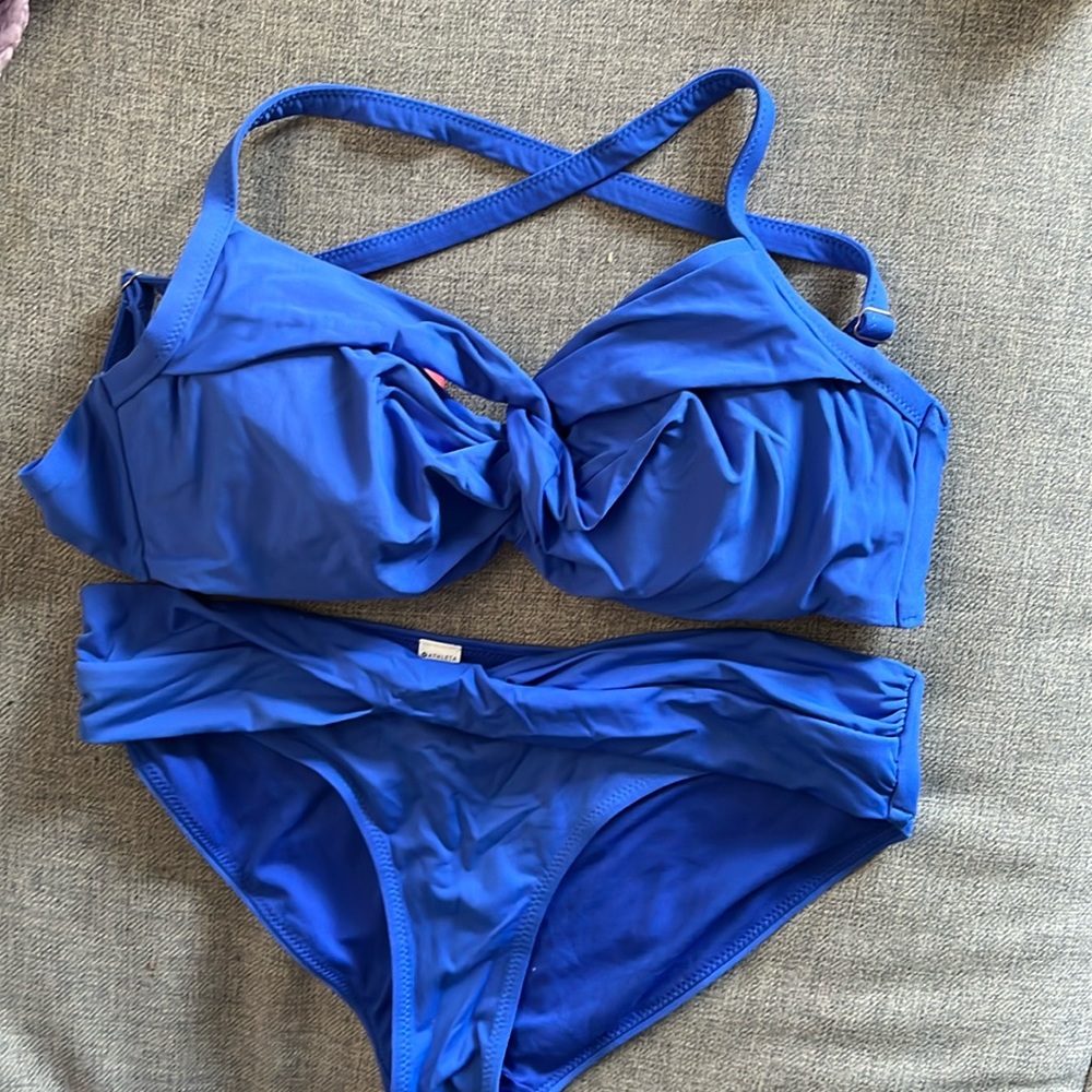 Athleta twist bikini set